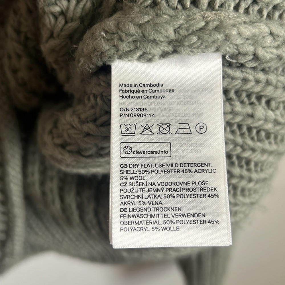 H&M Green Turtleneck Sweater - Picture 5 of 6